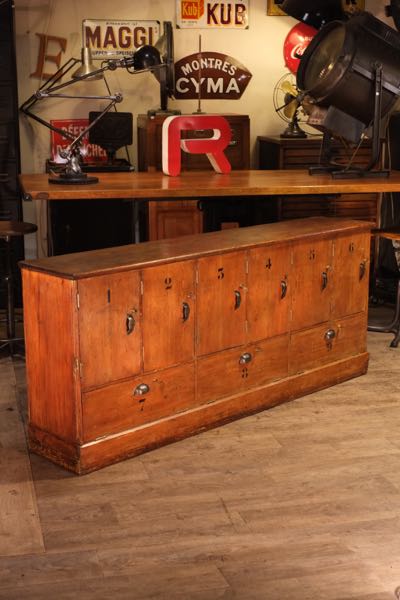 meuble de metier ancien en bois et metal